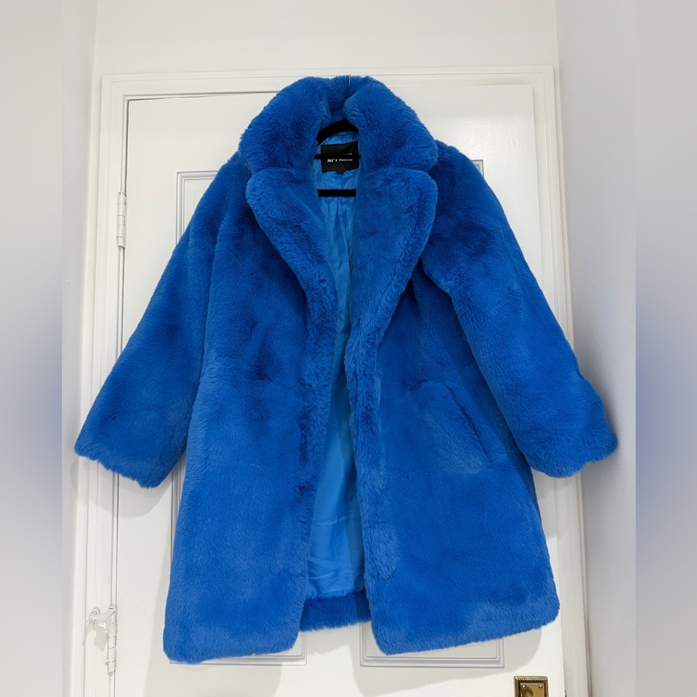 Apparis Vibrant Blue Teddy Jacket